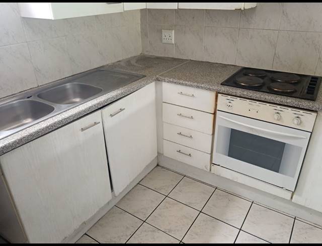 2 BEDROOM TOWNHOUSE FOR SALE IN MULBARTON